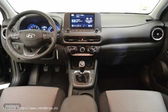 Hyundai Kona 1.0 TGDI Klass 4x2 de 2023 con 4.458 Km por 20.490 EUR. en Sevilla