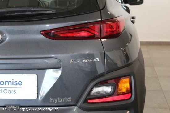 Hyundai Kona 1.6 GDI HEV KLASS DT 141CV de 2020 con 67.950 Km por 21.900 EUR. en Cadiz