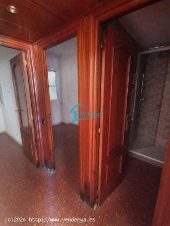 ESTUPENDO PISO EN VENTA EN BARCELONA - BARCELONA