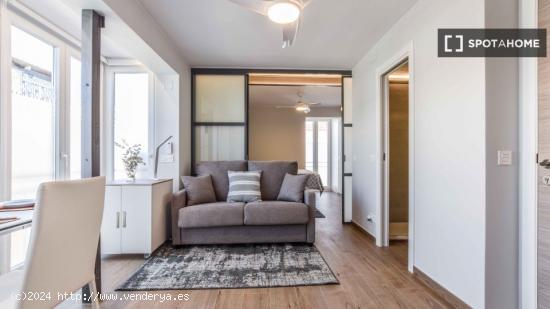 Piso de 1 dormitorio en alquiler en Ventas, Madrid - MADRID