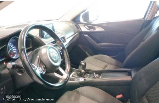 Mazda Mazda3 2.0 SKYACTIV-G 88KW Origin de 2018 con 87.393 Km por 14.840 EUR. en Tenerife