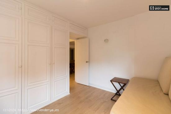  Alquiler de habitaciones en piso de 5 habitaciones en Pedralbes - BARCELONA 