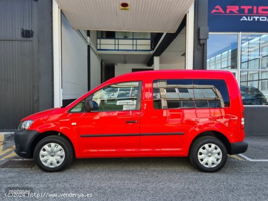 Volkswagen Caddy 1.6 tdi kombi de 2012 con 198.990 Km por 9.990 EUR. en Navarra