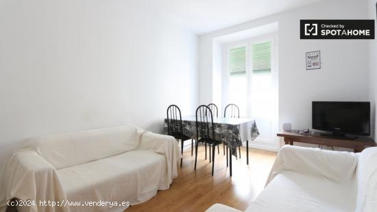 Acogedor apartamento de 3 dormitorios en alquiler en Lavapiés - MADRID