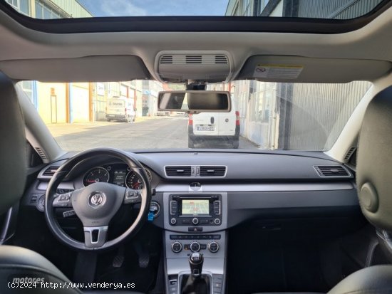 Volkswagen Passat 1.6 TDI BLUEMOTION 105CV VARIANT de 2014 con 184.000 Km por 11.950 EUR. en Navarra