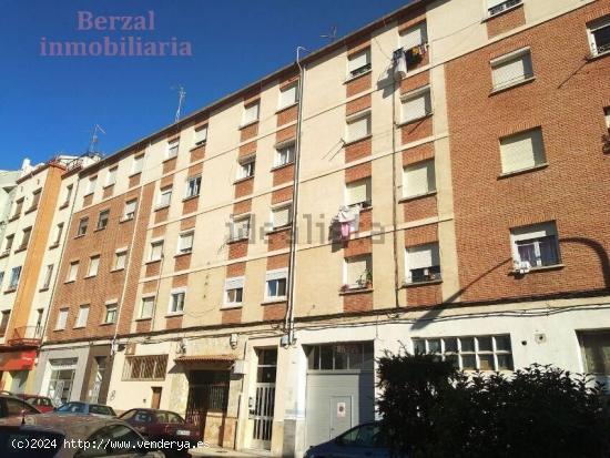  Piso reformado y luminoso para entrar a vivir de 70 metros construidos en Logroño, Zona Universidad 
