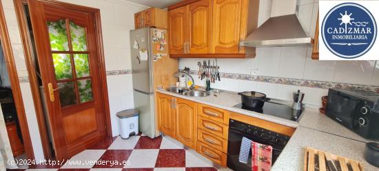 Piso en venta en zona Barriada con trastero - CADIZ