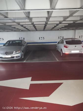  Venta de plaza de aparcamiento subterránea en el parking de la plaza Fadrell - CASTELLON 