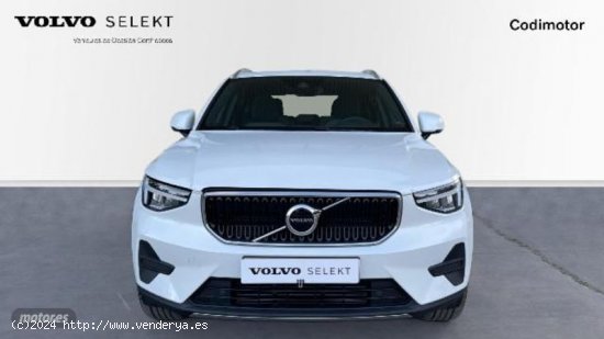 Volvo XC40 XC40 Core, T2 automatico, Gasolina de 2023 con 26.600 Km por 33.990 EUR. en Sevilla