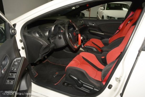 Honda Civic 2.0 VTEC Turbo Type R GT 310 CV de 2016 con 131.000 Km por 29.800 EUR. en Madrid