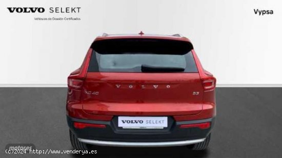 Volvo XC40 2.0 B3 CORE AUTO 163 5P de 2022 con 27.094 Km por 37.900 EUR. en Malaga