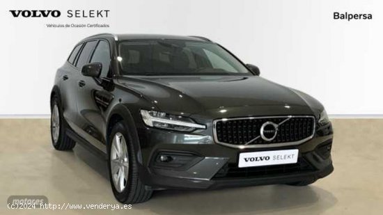 Volvo V 60 V60 Cross Country Advanced, B4 AWD mildhybrid de 2021 con 70.626 Km por 37.990 EUR. en Ou