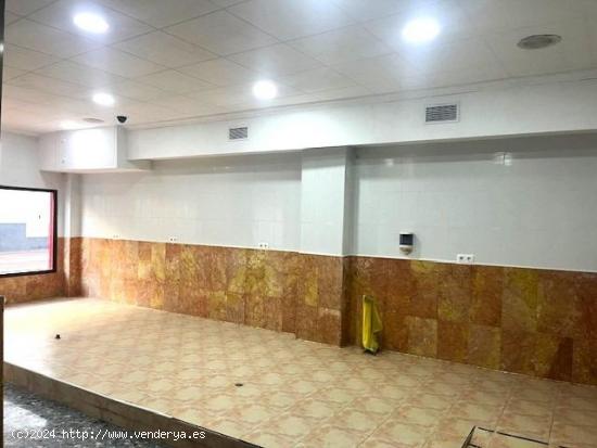 Se vende local comercial en C/ San Juan Bosco - ALMERIA