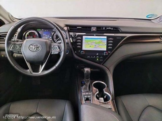 Toyota Camry Hibrido Luxury Aut. de 2020 con 78.658 Km por 28.990 EUR. en MADRID