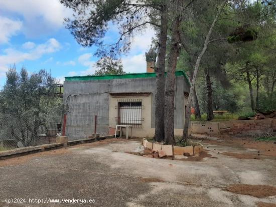 Casa de campo situada entre Olocau y Marines Viejo, en la Sierra Calderona - VALENCIA
