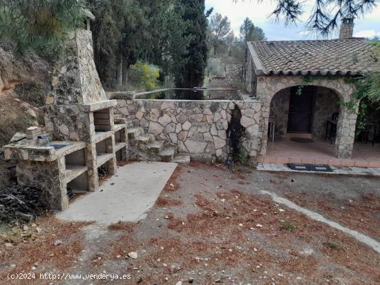 OPORTUNIDAD FINCA RUSTICA DE REGADIO CON CASA DE CAMPO EQUIPADA EN ASCO - TARRAGONA