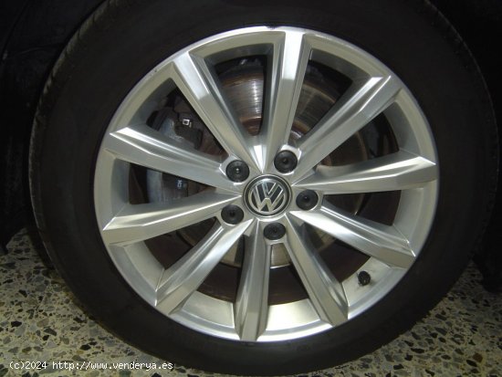 Volkswagen Passat 1.6  Variant  Advance - Vila-Seca