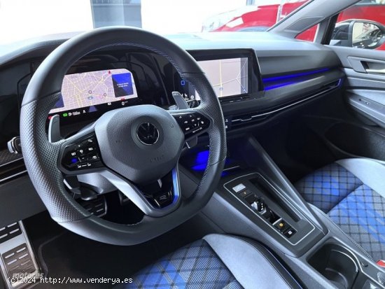 Volkswagen Golf R 2.0 TSI 4Motion de 2023 con 8.900 Km por 54.890 EUR. en Barcelona