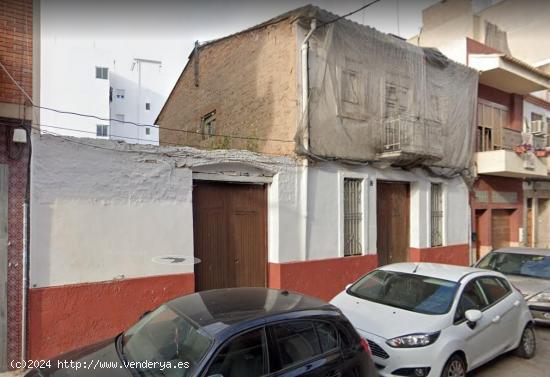 21 Inmobiliarias vende casa de pueblo para  reformar  en el centro - VALENCIA
