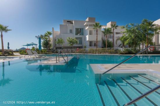  Apartamento de lujo de 2 dormitorios y 2 baños en exclusiva urbanización de Marbella - MALAGA 