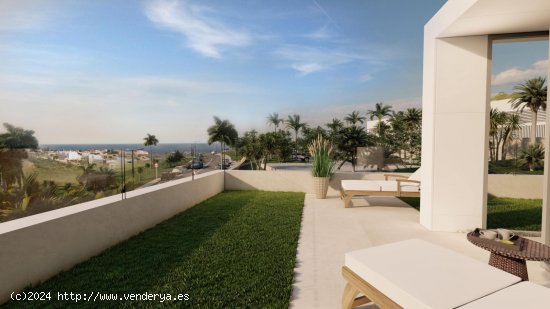 Villa en venta en construcción en Estepona (Málaga)