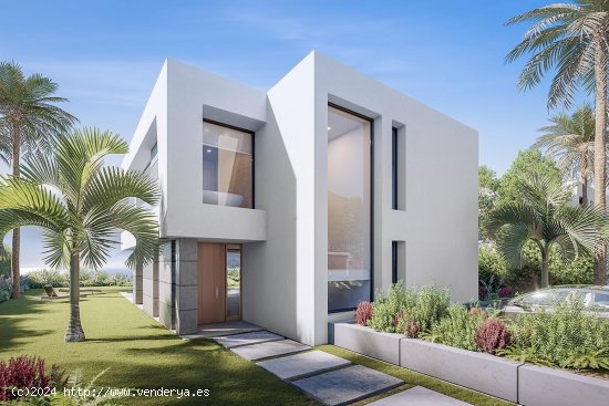 Villa en venta en construcción en Manilva (Málaga)