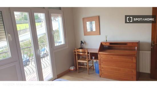 Alquiler de habitaciones en piso de 5 dormitorios en Vigo - PONTEVEDRA