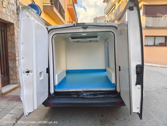 Nissan Primastar furgon largo frigorifico - Arbúcies