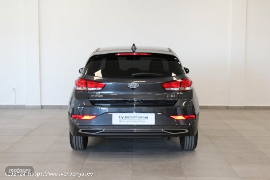 Hyundai i30 1.5 DPI Klass SLX de 2023 con 10.339 Km por 19.990 EUR. en Cadiz