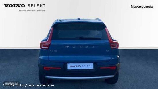 Volvo XC40 XC40 Core, T2 manual, Gasolina de 2023 con 10.000 Km por 32.900 EUR. en Navarra