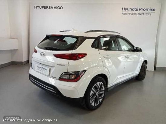 Hyundai Kona Electric Maxx 150kW de 2022 con 47.380 Km por 27.900 EUR. en Pontevedra