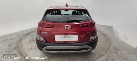 Hyundai Kona 1.0 TGDI Klass 4x2 de 2022 con 17.100 Km por 18.900 EUR. en Barcelona