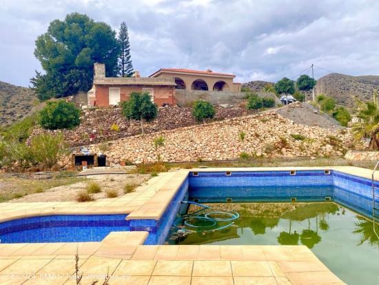 CASA RUSTICA CON VISTAS AL MAR Y PISCINA - MURCIA