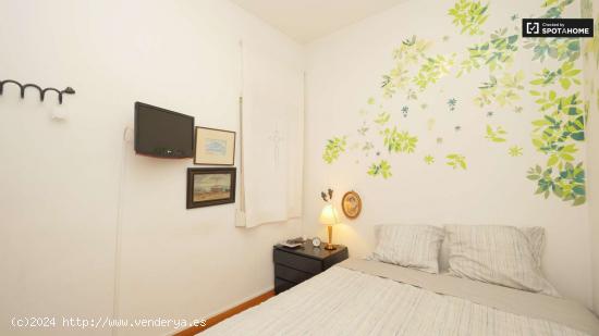  Cómoda habitación en apartamento de 2 dormitorios en Gràcia, Barcelona - BARCELONA 