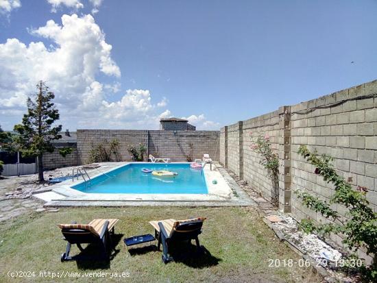 Casa de de campo con piscina - BURGOS