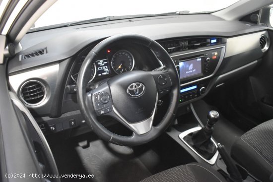 Toyota Auris 1.6 130CV 5p - Molins de Rei
