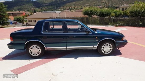 Chrysler Saratoga 3.0 V6 LE de 1995 con 211.907 Km por 4.300 EUR. en Madrid