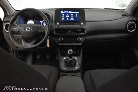 Hyundai Kona 1.0 TGDI Maxx 4x2 de 2023 con 15.499 Km por 20.990 EUR. en Madrid