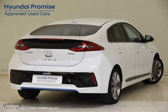 Hyundai Ioniq 1.6 GDI Tecno de 2019 con 35.602 Km por 20.490 EUR. en Sevilla