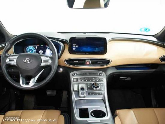 Hyundai Santa Fe Santa Fe 1.6TGDI PHEV Style 7pl 4WD 6AT de 2022 con 19.990 Km por 51.990 EUR. en Ca