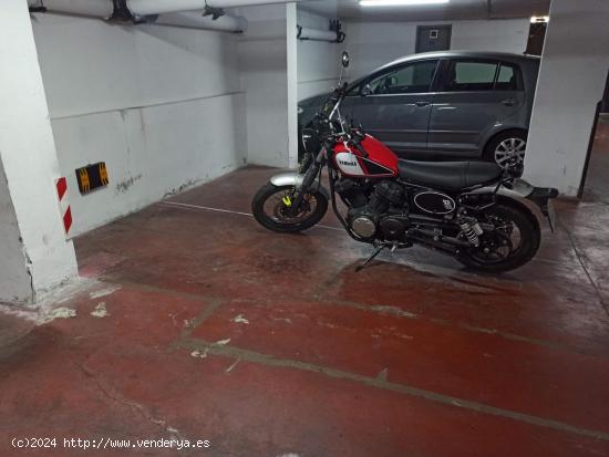 Garaje para coche pequeño en Alameda Apodaca - CADIZ