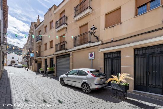 Unifamiliar en Torres de Jaén - JAEN