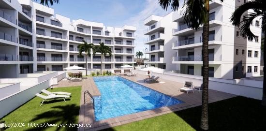 Apartamento planta baja de nueva construcción con piscina y muy cerca del mar en la costa cálida -