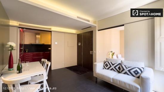 Soleado apartamento de 2 dormitorios con aire acondicionado y balcón en alquiler en el centro de El