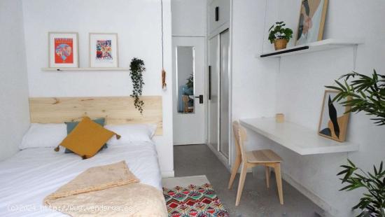 Se alquila habitación en residencia en Madrid - MADRID