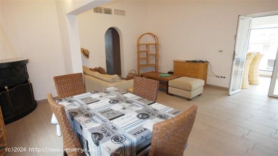Villa en venta en La Nucia (Alicante)