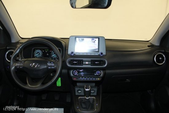 Hyundai Kona 1.0 TGDI Maxx de 2023 con 12.285 Km por 21.290 EUR. en Cadiz