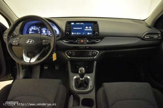 Hyundai i30 1.5 DPI Klass SLX 110 de 2023 con 11.338 Km por 18.900 EUR. en Lleida