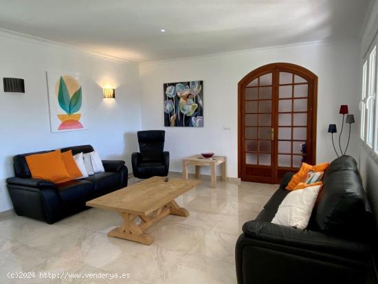 Espectacular Casa de 3 Habitaciones con Vistas Impresionantes en Benalmádena - MALAGA