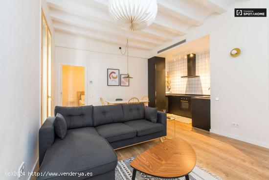 Elegante apartamento de 1 dormitorio con balcón en alquiler en El Rabal - BARCELONA